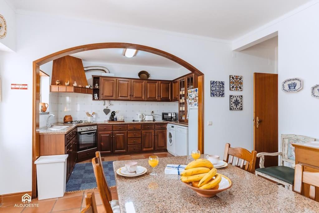 Casa Do Patio - 3 Bedrooms, Ponte Rol Torres Vedras Εξωτερικό φωτογραφία