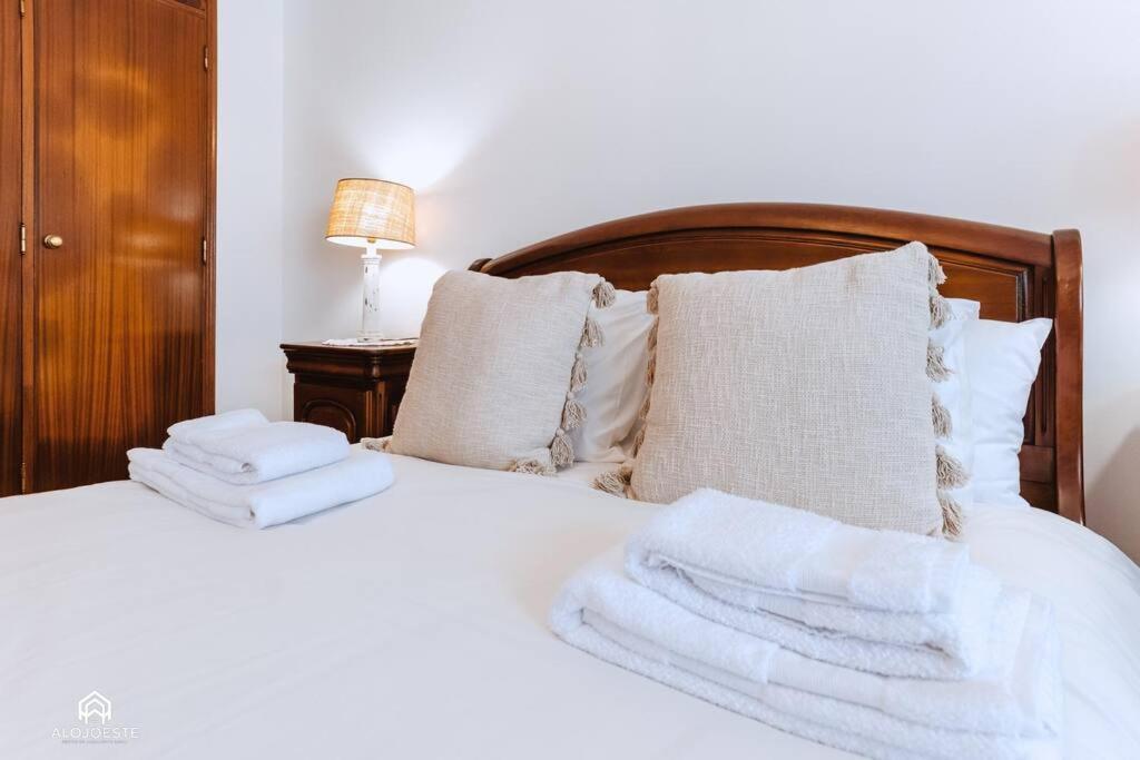 Casa Do Patio - 3 Bedrooms, Ponte Rol Torres Vedras Εξωτερικό φωτογραφία