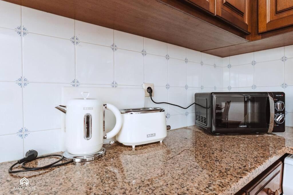 Casa Do Patio - 3 Bedrooms, Ponte Rol Torres Vedras Εξωτερικό φωτογραφία