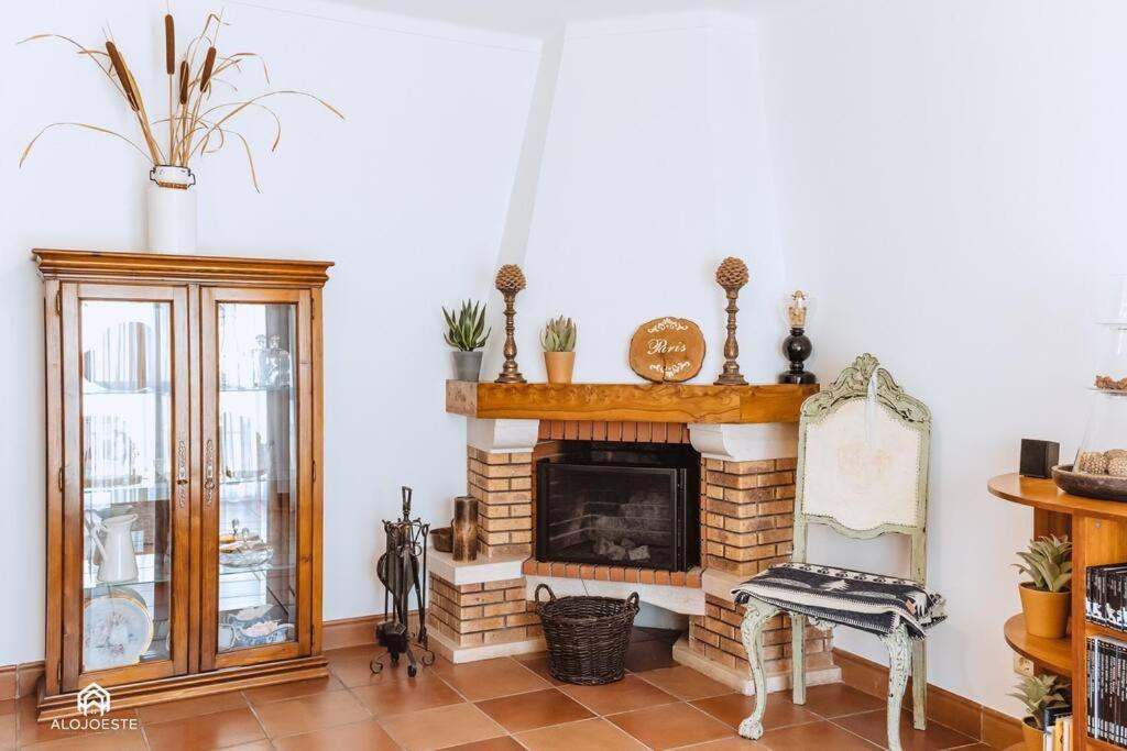 Casa Do Patio - 3 Bedrooms, Ponte Rol Torres Vedras Εξωτερικό φωτογραφία