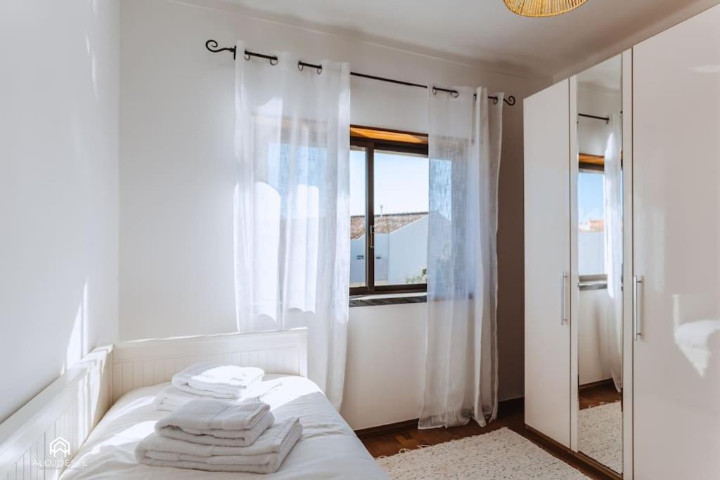 Casa Do Patio - 3 Bedrooms, Ponte Rol Torres Vedras Εξωτερικό φωτογραφία