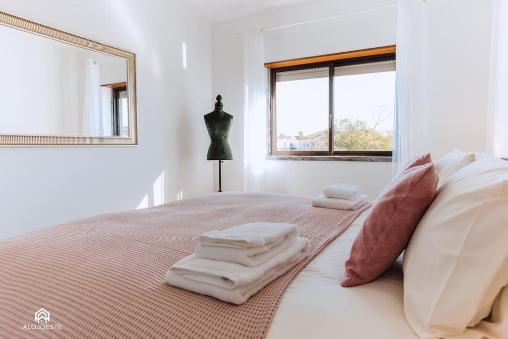 Casa Do Patio - 3 Bedrooms, Ponte Rol Torres Vedras Εξωτερικό φωτογραφία