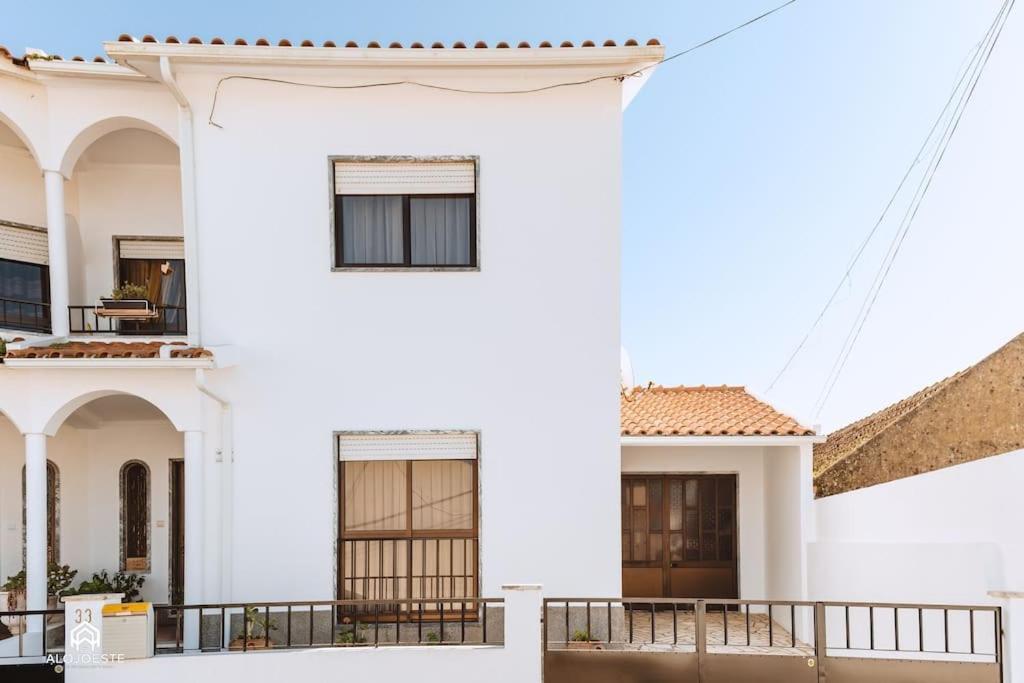 Casa Do Patio - 3 Bedrooms, Ponte Rol Torres Vedras Εξωτερικό φωτογραφία