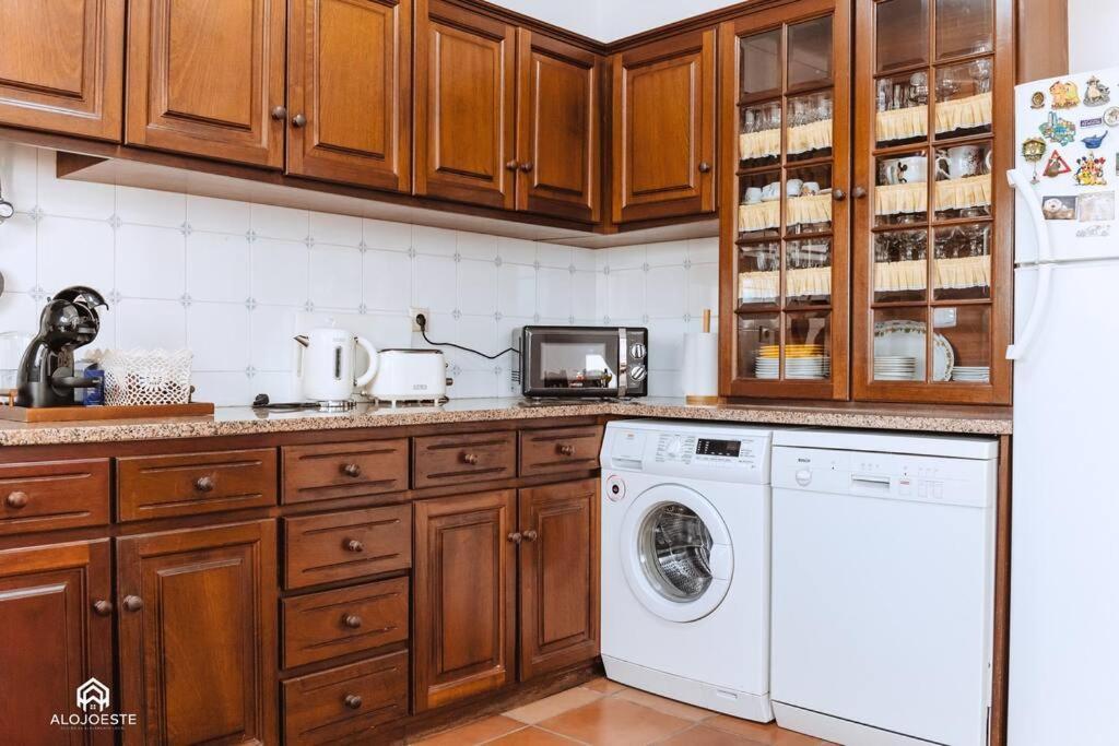 Casa Do Patio - 3 Bedrooms, Ponte Rol Torres Vedras Εξωτερικό φωτογραφία