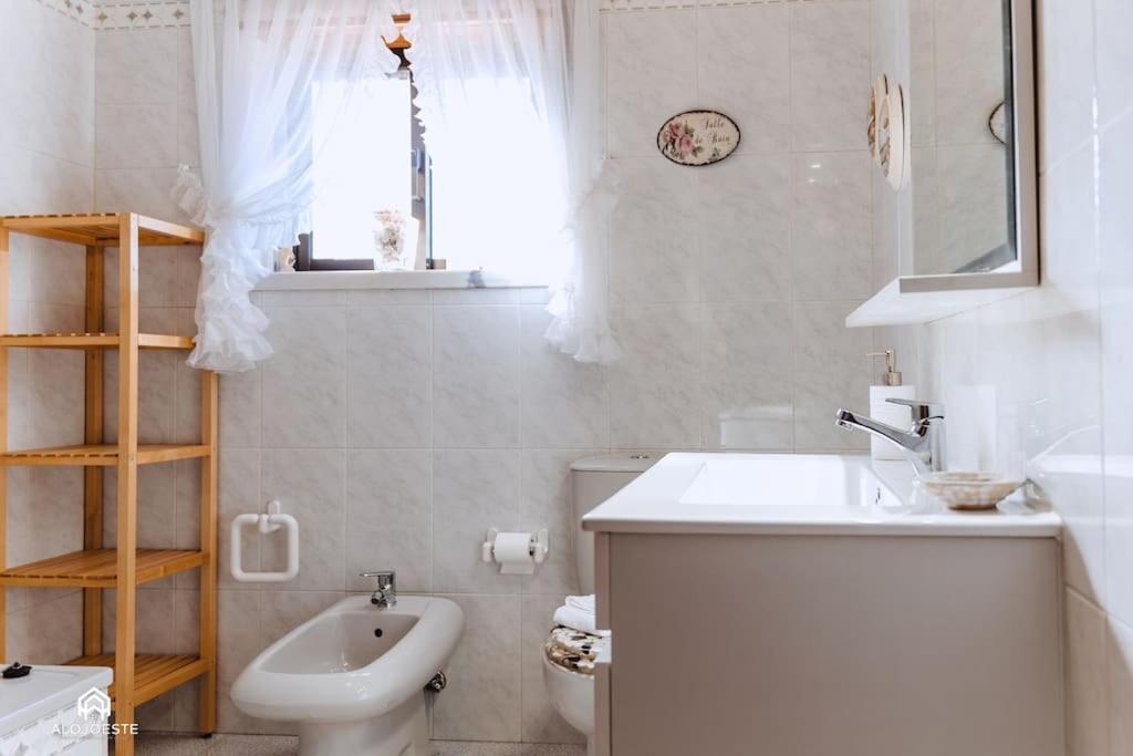 Casa Do Patio - 3 Bedrooms, Ponte Rol Torres Vedras Εξωτερικό φωτογραφία